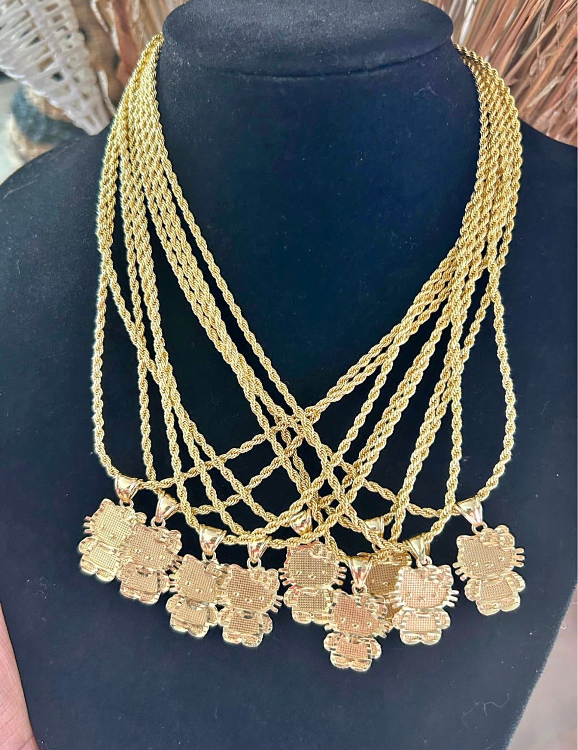 Hello Kitty Full Body Chain + Pendant