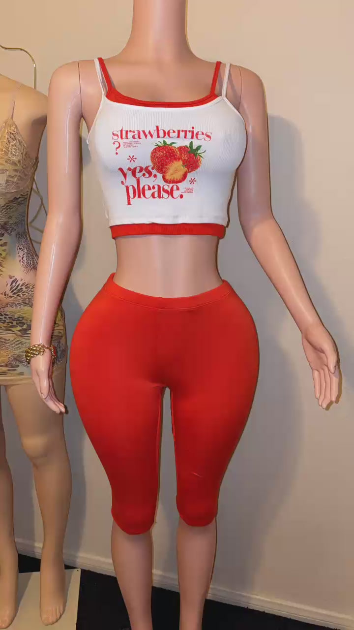 strawberrie fantasy Crop Top